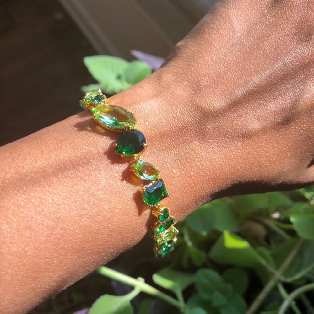 - Gema inspired emerald shade bracelet - not swan stamped - Picture 7 of 13